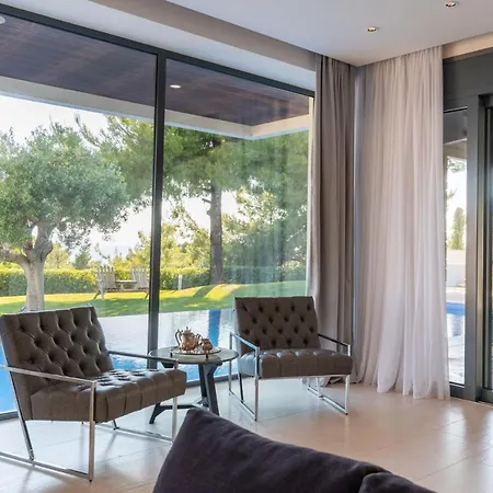 F & B Summer Family - Kassandra - * סיווירי