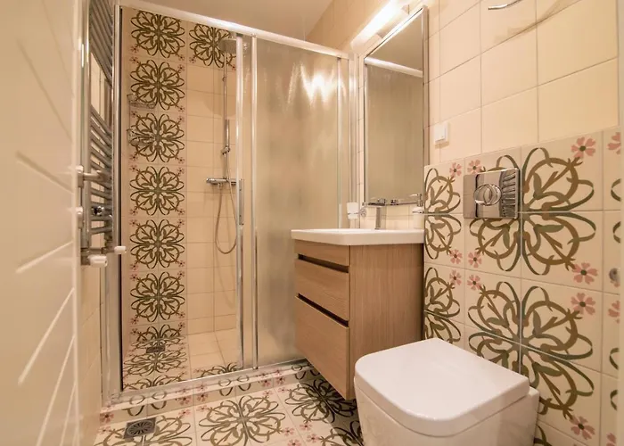 Daire F & B Summer Family - Kassandra -